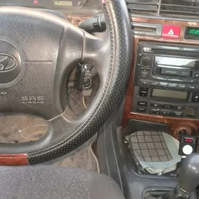 Hyundai Elantra 2000