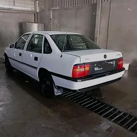 Opel Vectra 1988