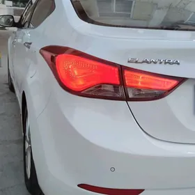 Hyundai Elantra 2013