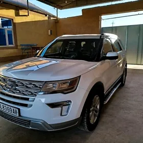 Ford Explorer 2018