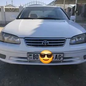 Toyota Camry 1997