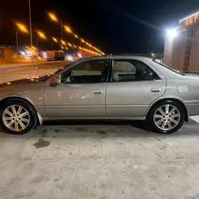 Toyota Camry 1998