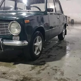 Lada 2104 1986