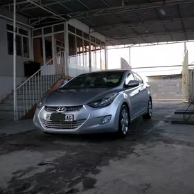 Hyundai Elantra 2011