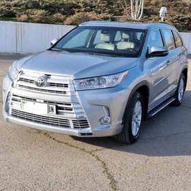 Toyota Highlander 2017