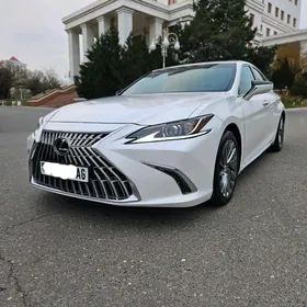 Lexus ES 350 2022