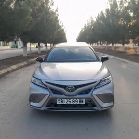 Toyota Camry 2020