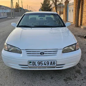 Toyota Camry 1999