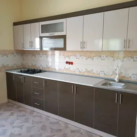 Kuhny garnitur mebel