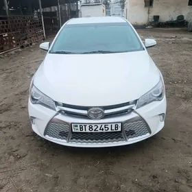 Toyota Camry 2016