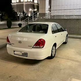 Nissan Sunny 2010