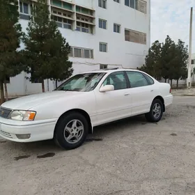 Toyota Avalon 1999