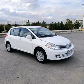 Nissan Versa 2010