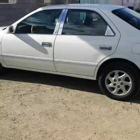 Toyota Camry 2000