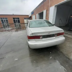 Toyota Camry 2001