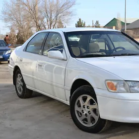 Toyota Camry 2000