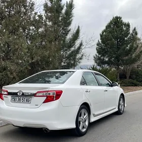 Toyota Camry 2012