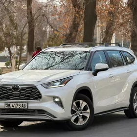 Toyota Highlander 2020