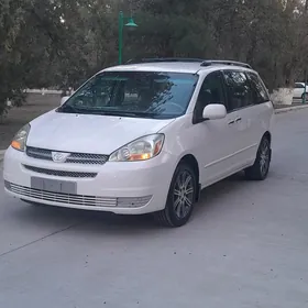 Toyota Sienna 2004