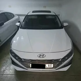 Hyundai Elantra 2021