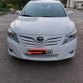 Toyota Camry 2011