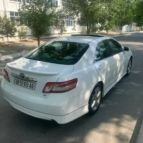 Toyota Camry 2010