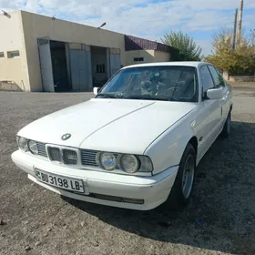 BMW 525 1988