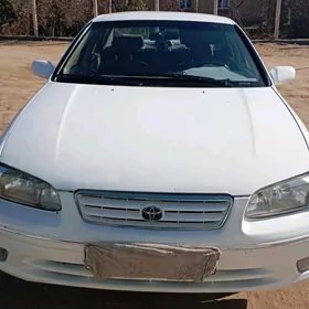 Toyota Camry 1997