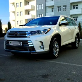 Toyota Highlander 2019