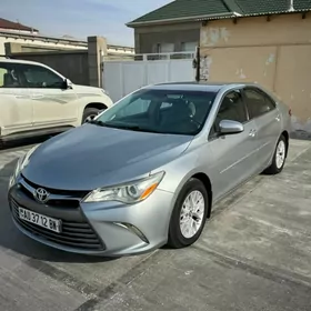 Toyota Camry 2016