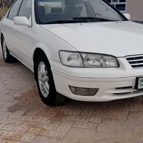 Toyota Camry 2000