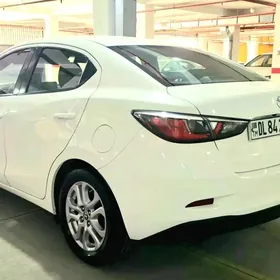 Toyota Yaris iA 2018