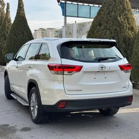 Toyota Highlander 2018