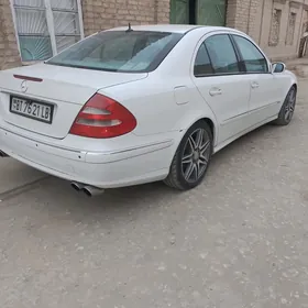 Mercedes-Benz E320 2003