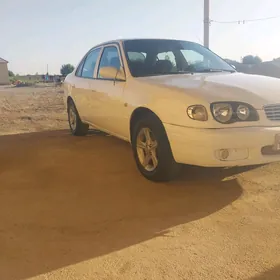 Toyota Corolla 2000