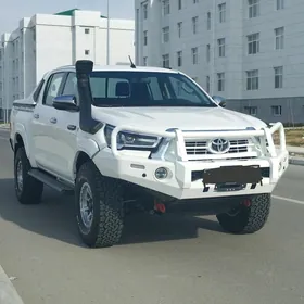 Toyota Hilux 2021