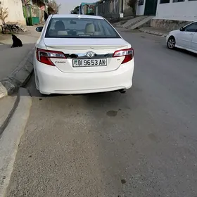 Toyota Camry 2013