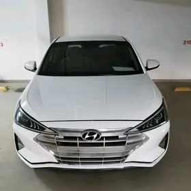 Hyundai Elantra 2020