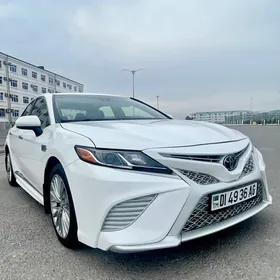 Toyota Camry 2018