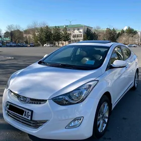 Hyundai Elantra 2012