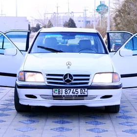 Mercedes-Benz S-Class 1998