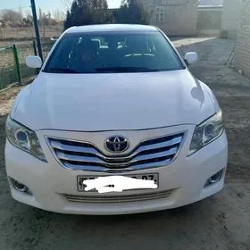 Toyota Camry 2010