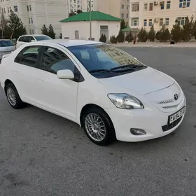 Toyota Yaris 2008