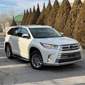 Toyota Highlander 2018