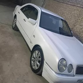 Mercedes-Benz E320 1998