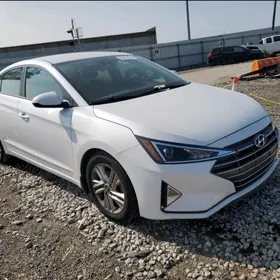 Hyundai Elantra 2020