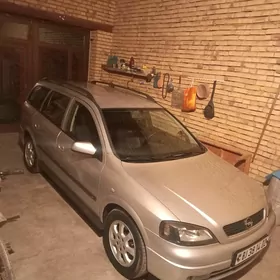 Opel Astra 2024