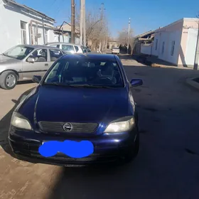 Opel Astra 2000