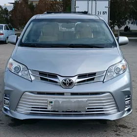 Toyota Sienna 2017