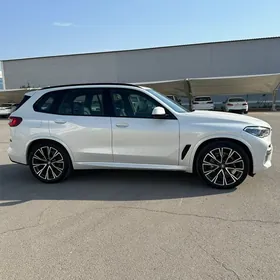 BMW X5 2019